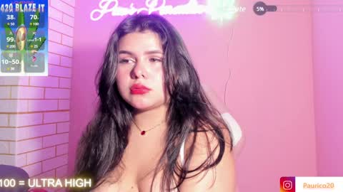 Snapshot of putipaula2 chatting on 12-19-24, 09:17 Pau online show from 12-19-24, 09:17