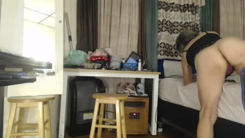 putiputi4u online show from 12-25-24, 07:57