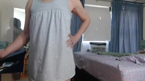 Snapshot of putiputi4u chatting on 05-30-26, 02:03 putiputi4u online show from 05-30-26, 02:03