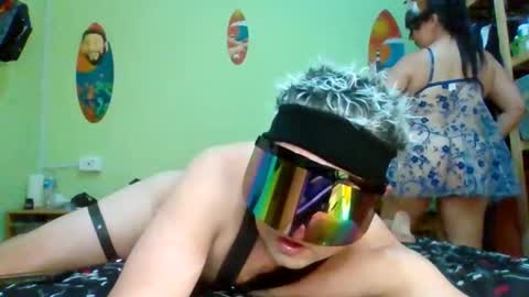 Snapshot of putitagesellina chatting on 11-15-25, 01:25 putitagesellina online show from 11-15-25, 01:25