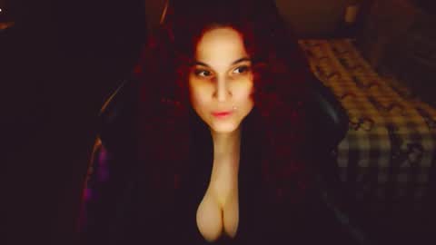 Snapshot of pvckitty chatting on 12-21-25, 02:19 Kitty online show from 12-21-25, 02:19
