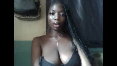 Snapshot of pweedy_ora chatting on 06-15-26, 09:44 ora online show from 06-15-26, 09:44