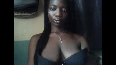 Snapshot of pweedy_ora chatting on 06-24-26, 09:52 ora online show from 06-24-26, 09:52