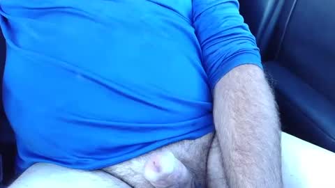 pyrichar31 online show from 12-01-25, 07:52