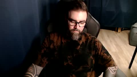 Snapshot of pyroxen chatting on 11-04-25, 08:52 Yog Sothoth online show from 11-04-25, 08:52