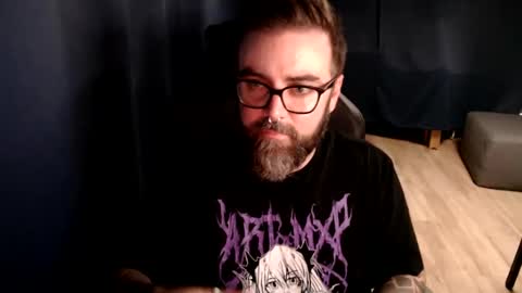 Snapshot of pyroxen chatting on 11-08-25, 09:24 Yog Sothoth online show from 11-08-25, 09:24