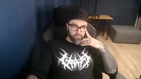 Snapshot of pyroxen chatting on 02-06-26, 08:34 Yog Sothoth online show from 02-06-26, 08:34