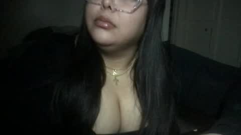 Snapshot of pytbbw chatting on 12-15-24, 03:24 Prettypink Tinyhole online show from 12-15-24, 03:24