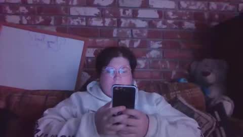 Br4tty Bunny online show from 12-17-25, 09:43