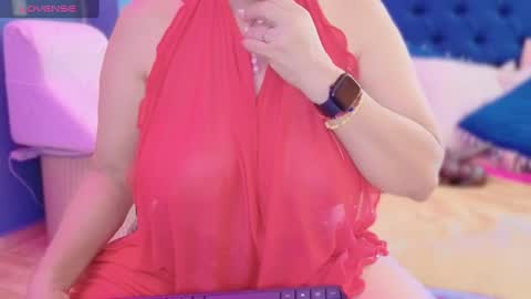 Queen And King online show from 02-16-25, 05:26