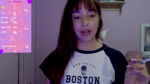 Snapshot of quee_tiana chatting on 10-16-25, 04:13 your princess online show from 10-16-25, 04:13