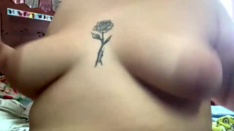 Snapshot of queeeendeepthrot chatting on 02-27-26, 06:08 Bigtitanalslut online show from 02-27-26, 06:08