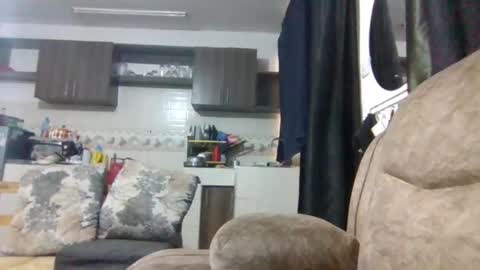 queen014 online show from 11-24-25, 10:04