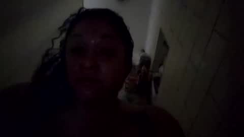 Snapshot of queen1309499253 chatting on 11-26-25, 04:19 queen1309499253 online show from 11-26-25, 04:19