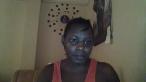 Snapshot of queen20256 chatting on 10-15-25, 11:54 queen20256 online show from 10-15-25, 11:54