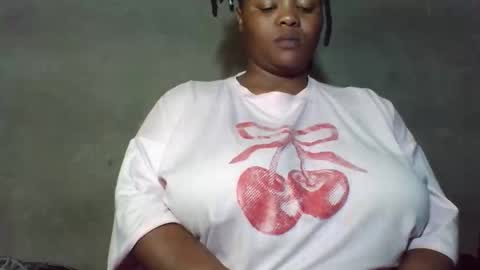 Snapshot of queen2302 chatting on 04-29-26, 08:48 queen2302 online show from 04-29-26, 08:48
