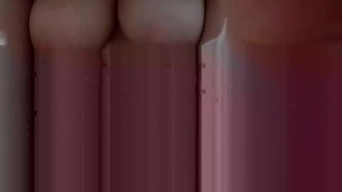 Snapshot of queen_2028 chatting on 09-15-25, 12:05 queen_2028 online show from 09-15-25, 12:05