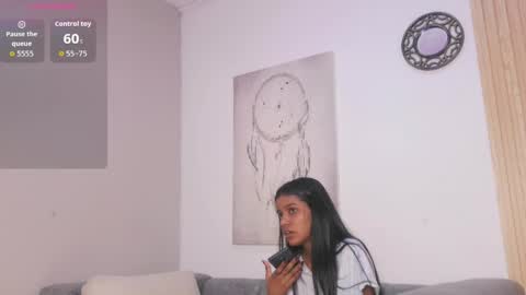 Snapshot of queen_adhara chatting on 04-26-26, 12:36 ANTONELLA online show from 04-26-26, 12:36