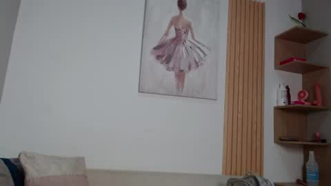 Snapshot of queen_adhara chatting on 07-21-26, 01:13 ANTONELLA online show from 07-21-26, 01:13