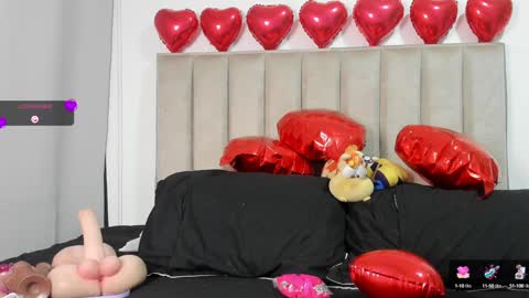 Snapshot of queen_antonella_oficial chatting on 02-03-25, 11:31 QUEEN ANTONELLA online show from 02-03-25, 11:31