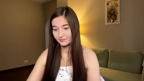 Snapshot of queen_chatur chatting on 11-11-25, 12:05 Viktoria online show from 11-11-25, 12:05