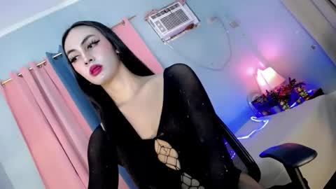 Snapshot of queen_danaya chatting on 07-10-26, 07:12 queen_danaya online show from 07-10-26, 07:12
