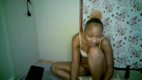 queen_dimple1 online show from 05-01-26, 09:41