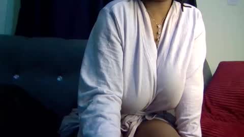 Snapshot of queen_doli chatting on 02-04-26, 08:47 queen_doli online show from 02-04-26, 08:47