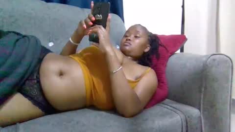 Snapshot of queen_doli chatting on 02-13-26, 03:57 queen_doli online show from 02-13-26, 03:57