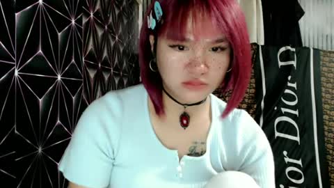 Snapshot of queen_elicktra chatting on 06-25-26, 05:12 JOY online show from 06-25-26, 05:12