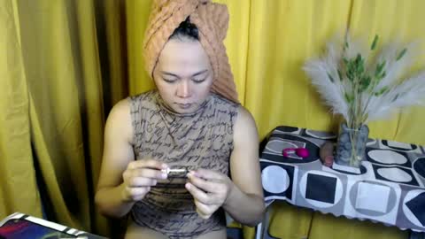 queen_ennah online show from 06-24-26, 05:17