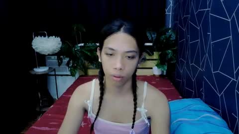 queen_gia online show from 05-01-26, 09:58