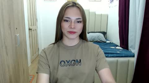 Snapshot of queen_heart0 chatting on 02-27-26, 03:06 shawny online show from 02-27-26, 03:06
