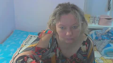 queen_jane8 online show from 11-11-25, 12:16