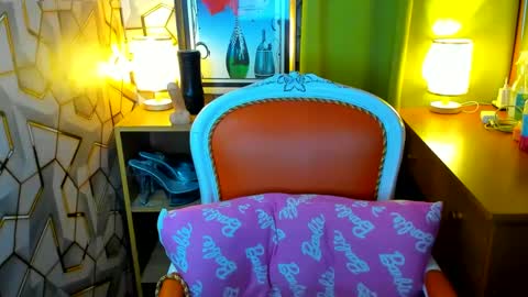 Snapshot of queen_lexie chatting on 03-08-25, 03:13 queen_lexie online show from 03-08-25, 03:13