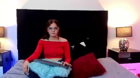 Snapshot of queen_misy chatting on 06-26-26, 09:30 queen_misy online show from 06-26-26, 09:30