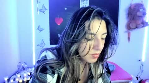 queen_natttyy online show from 03-09-25, 06:39