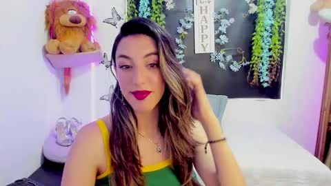 queen_natttyy online show from 09-25-25, 03:27
