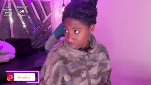 Snapshot of queen_perla_ chatting on 10-05-25, 12:14 online show from 10-05-25, 12:14