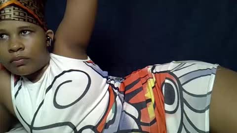 Snapshot of queen_polite1 chatting on 04-09-26, 06:19 queen_polite1 online show from 04-09-26, 06:19