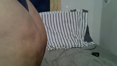 Snapshot of queen_polite1 chatting on 04-19-26, 07:27 queen_polite1 online show from 04-19-26, 07:27