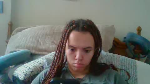 Snapshot of queen_rachelle chatting on 12-15-24, 06:48 Rachelle online show from 12-15-24, 06:48