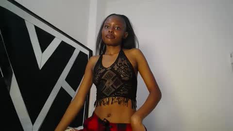 queen_sashavixen online show from 04-06-26, 05:52