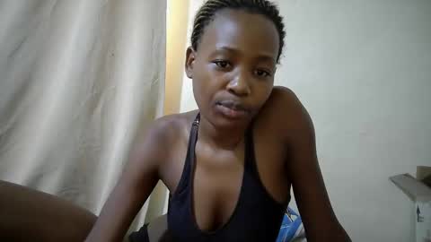Snapshot of queen_slender chatting on 05-05-26, 07:49 queen_slender online show from 05-05-26, 07:49