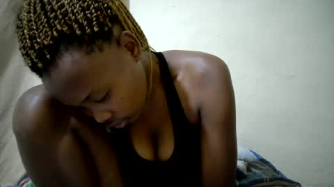 Snapshot of queen_slender chatting on 07-29-26, 11:58 queen_slender online show from 07-29-26, 11:58