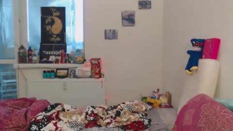 Snapshot of queen_x_joker chatting on 02-05-26, 12:21 queen_x_joker online show from 02-05-26, 12:21