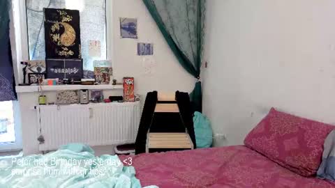 Snapshot of queen_x_joker chatting on 07-18-26, 01:59 queen_x_joker online show from 07-18-26, 01:59