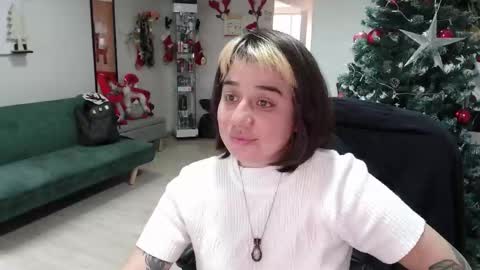 Snapshot of queen_zafiro88 chatting on 12-04-25, 04:48 Zafiro ILL BROADCAST UNTIL DECEMBER Onlyfans online show from 12-04-25, 04:48