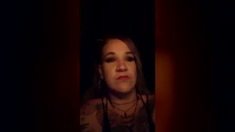 Snapshot of queenb1126 chatting on 06-13-26, 03:26 queenb1126 online show from 06-13-26, 03:26