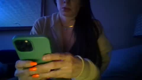 queenbee6269 online show from 02-06-25, 01:16